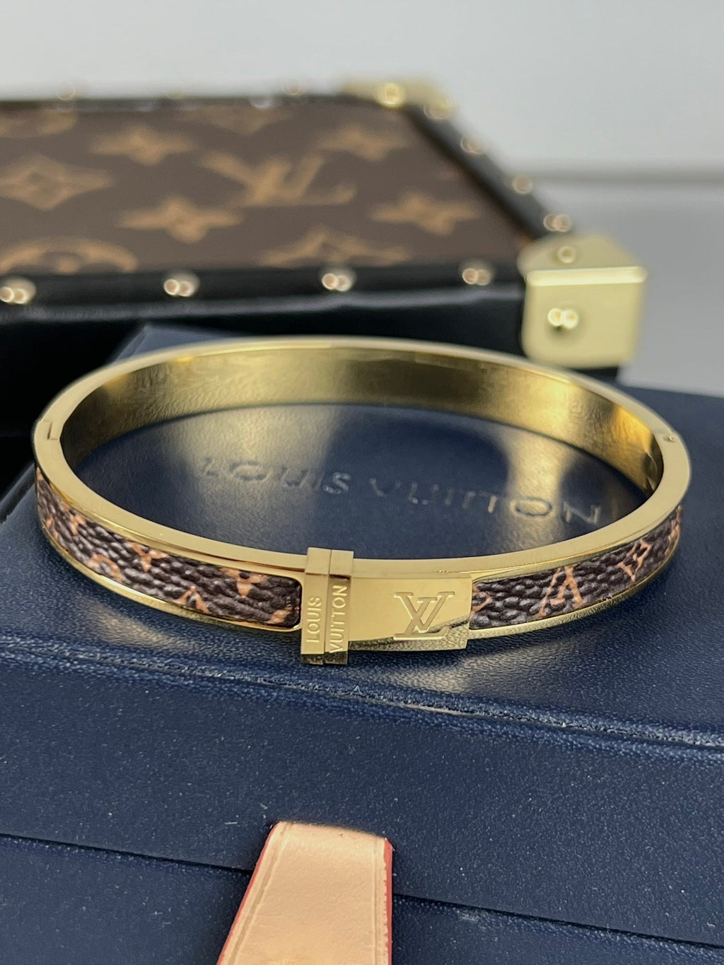 18K Louis Vuitton Leather Bracelet