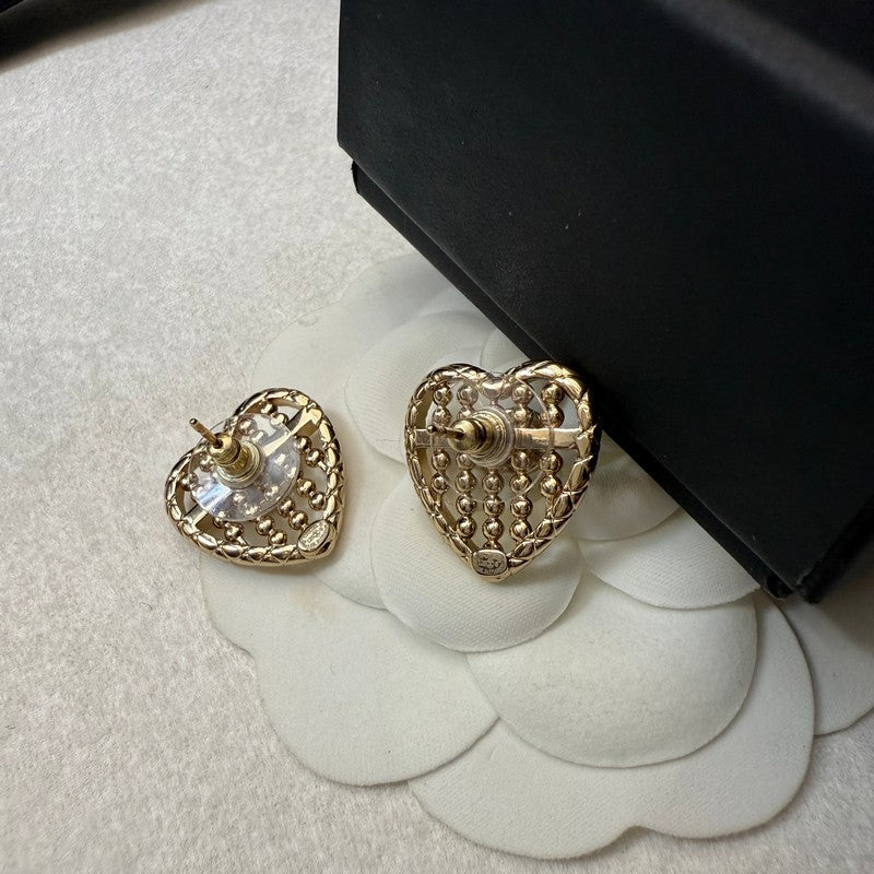 18K  Chanel Pearl Heart Earrings