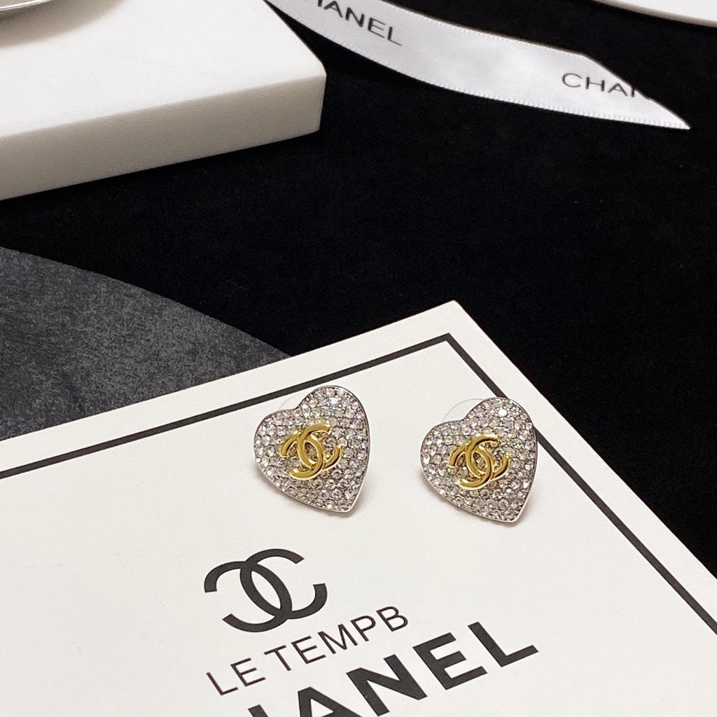 18K  Chanel Heart Diamonds Earrings