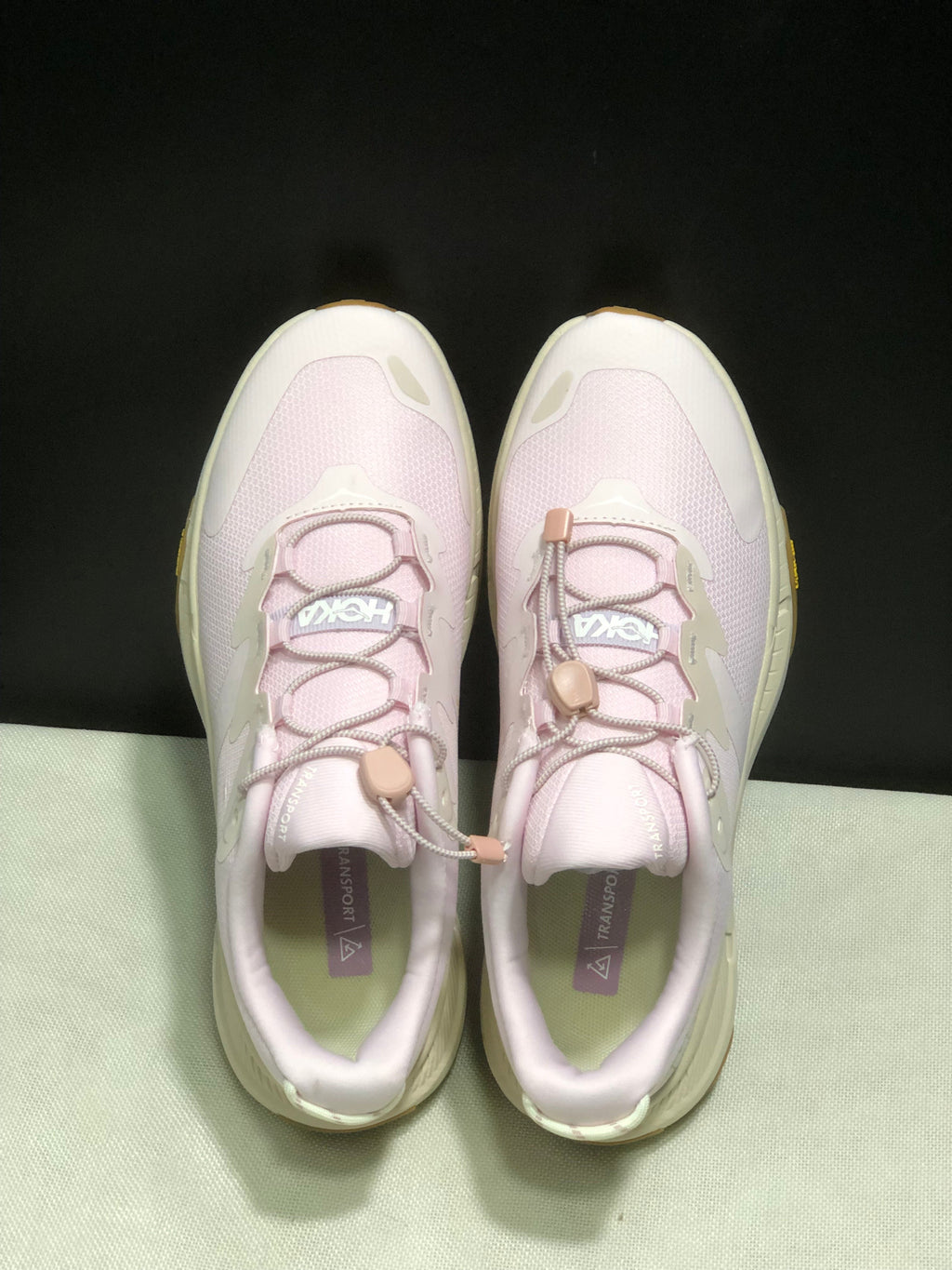 HOKA ONE ONE SKYFLOW