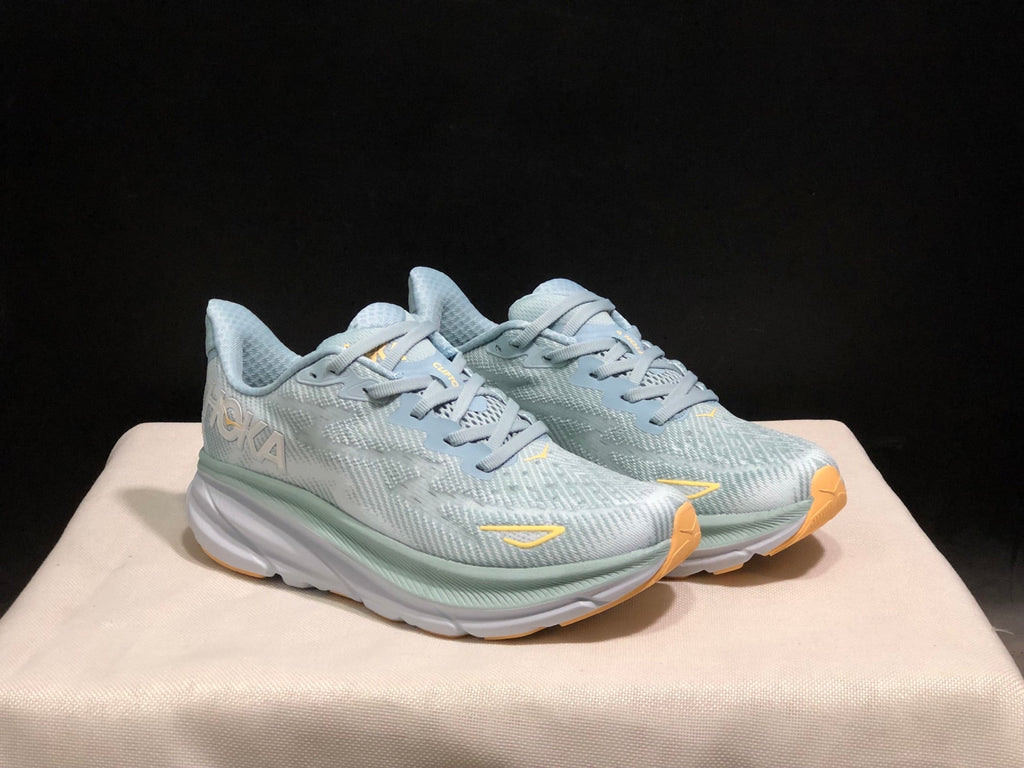 HOKA ONE ONE Clifton 9