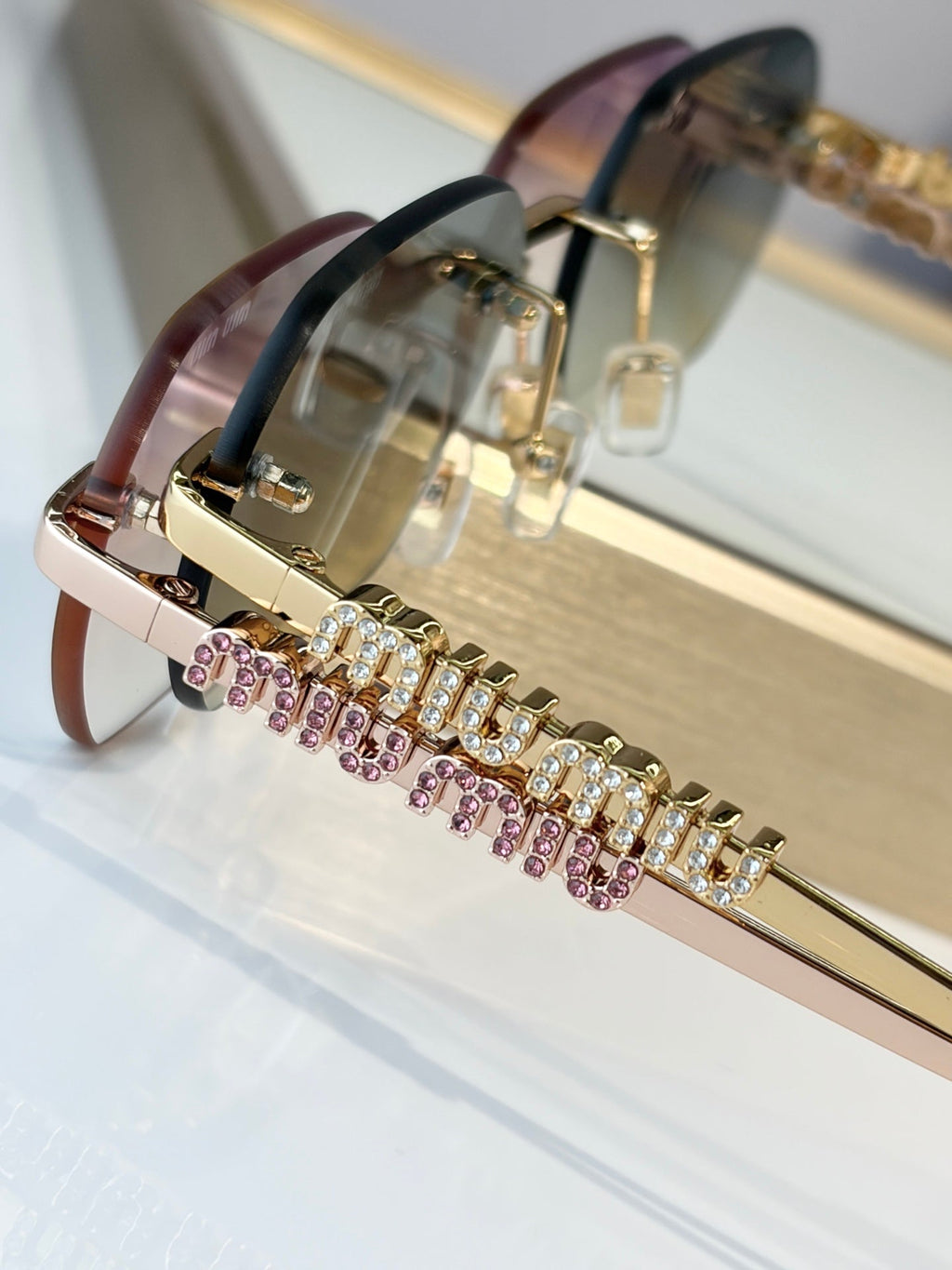 MIUMIU Sunglasses-MU947S